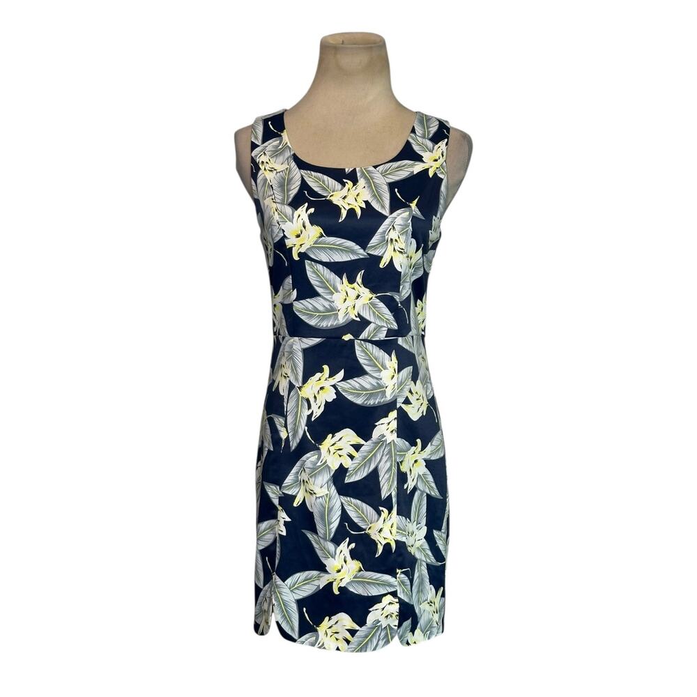 Loveriche blue white floral sleeveless sheath mini dress size Small